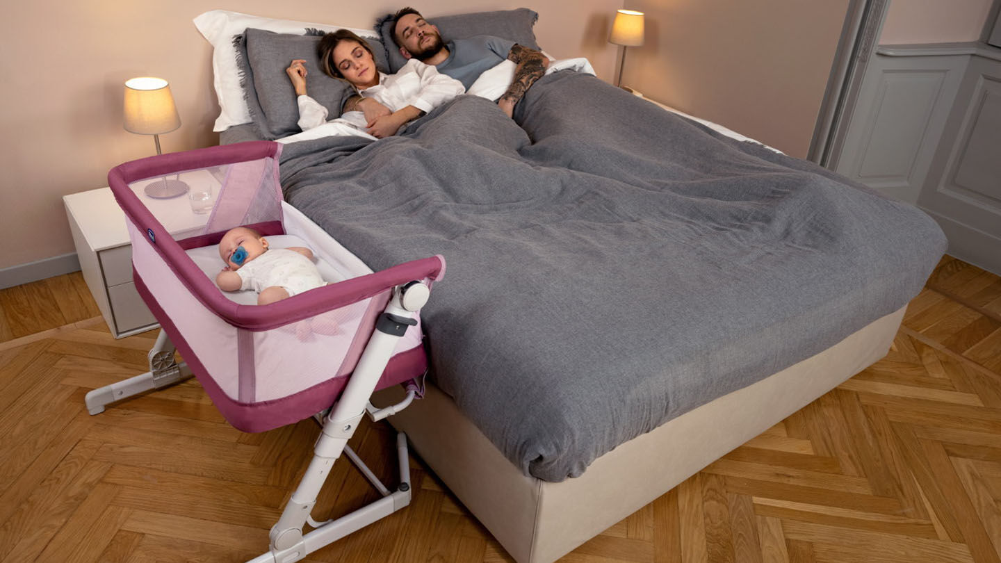 https://www.chicco.com.ar/dw/image/v2/BJJJ_PRD/on/demandware.static/-/Sites-Chicco-Argentina-Library/es_AR/dw1e78adb8/site/13-Consejos/Articulos/descanso/como-escoger-cuna-recien-nacido_1440X810.jpg