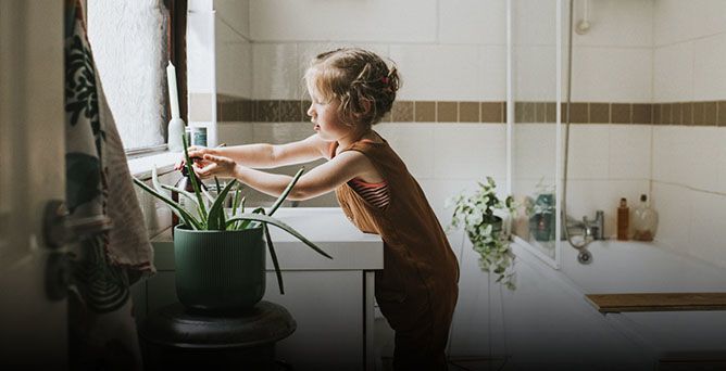 https://www.chicco.com.ar/dw/image/v2/BJJJ_PRD/on/demandware.static/-/Sites-Chicco-Argentina-Library/es_AR/dwa8bc0089/como-promover-la-autonomia-de-tu-hijo.jpg