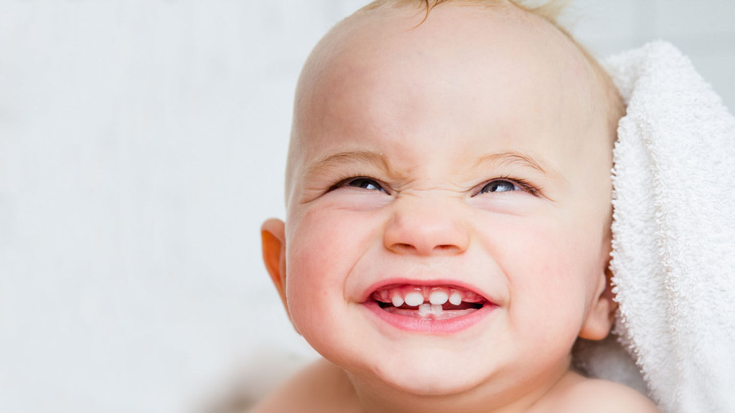 https://www.chicco.com.ar/dw/image/v2/BJJJ_PRD/on/demandware.static/-/Sites-Chicco-Argentina-Library/es_AR/dweaee9503/site/13-Consejos/maloclusion-dentalel-chupete-es-malo-para-los-dientes.jpg